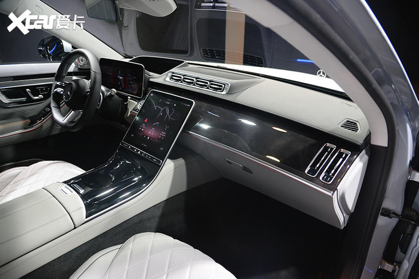 New generation Mercedes-Benz S-Class